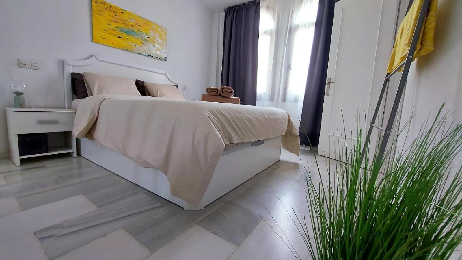 Happy Holiday Home! Pueblo Evita Charming Condo Benalmadena Apartment
