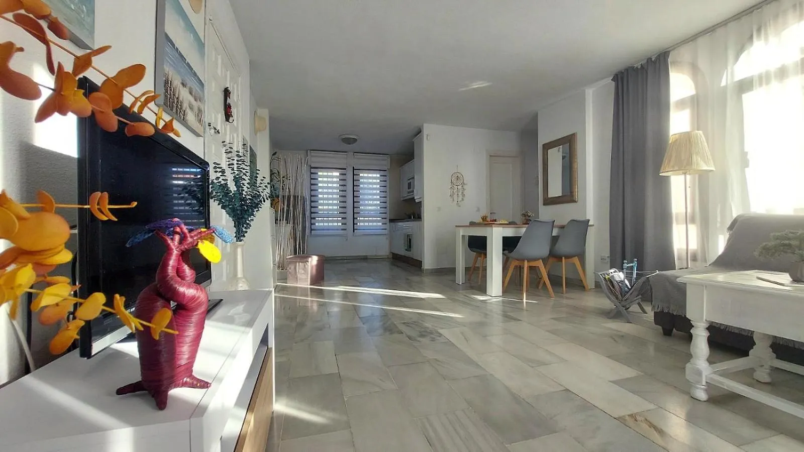 Happy Holiday Home! Pueblo Evita Charming Condo Benalmádena