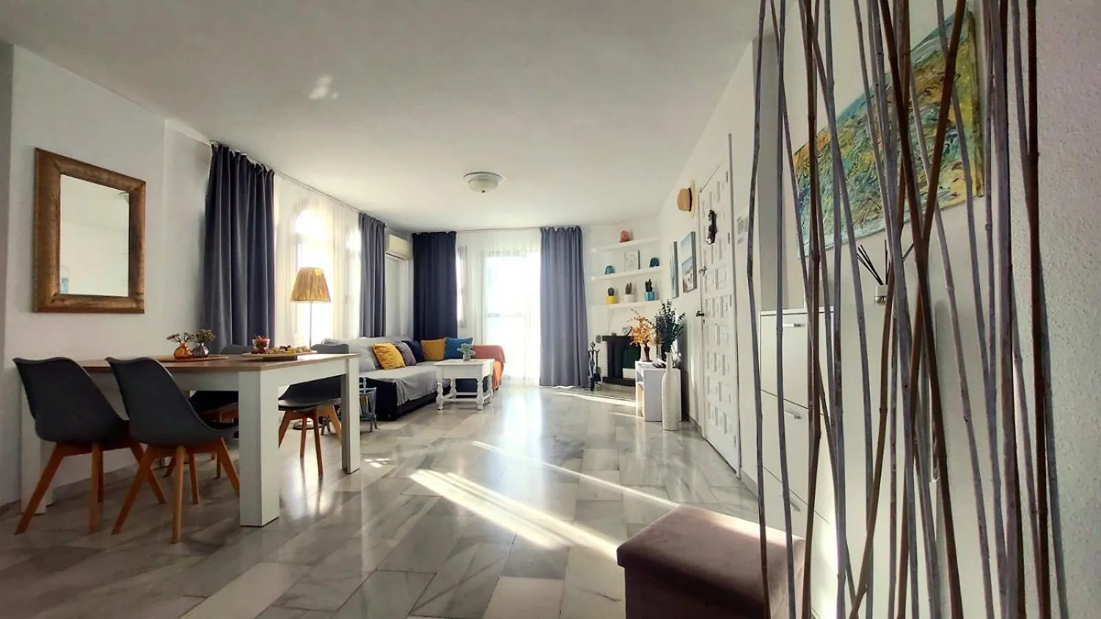 Happy Holiday Home! Pueblo Evita Charming Condo Benalmádena 0*,  España