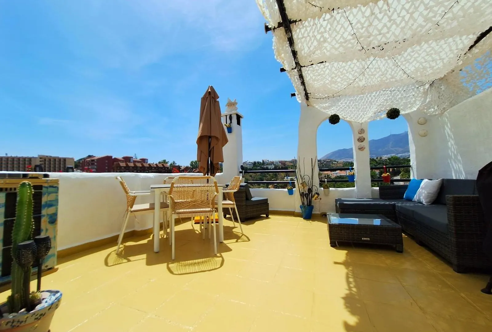 Happy Holiday Home! Pueblo Evita Charming Condo Benalmádena Apartamento